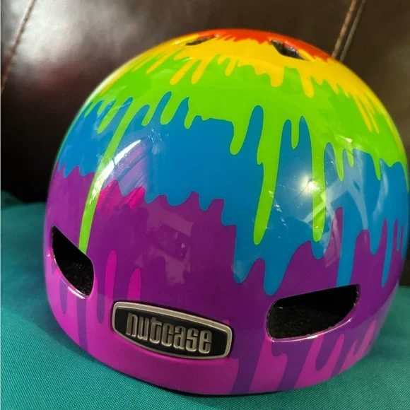 Vibrant Drip Design Kids Helmet - Picture 2 of 3
